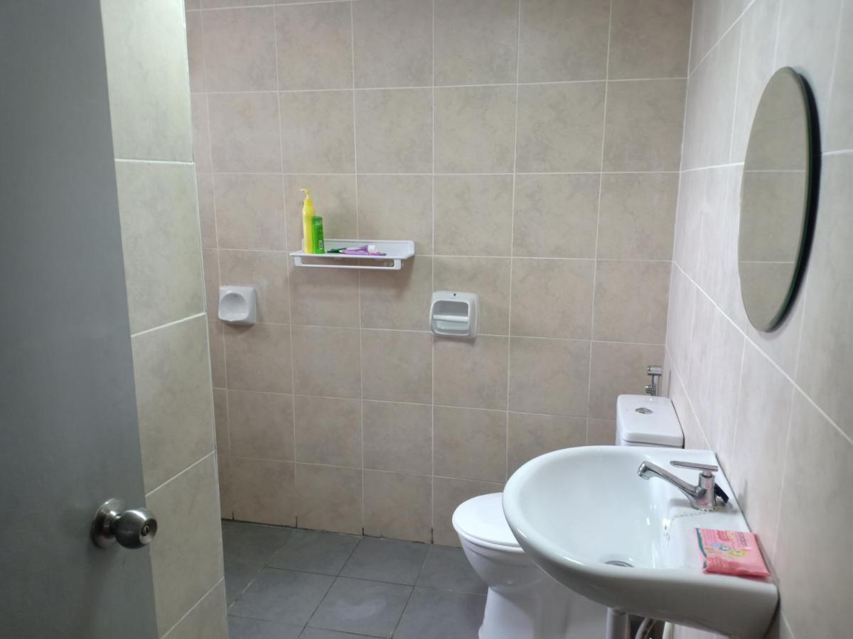Dg Homestaymuslim Putrajaya - Near Alamanda Dış mekan fotoğraf